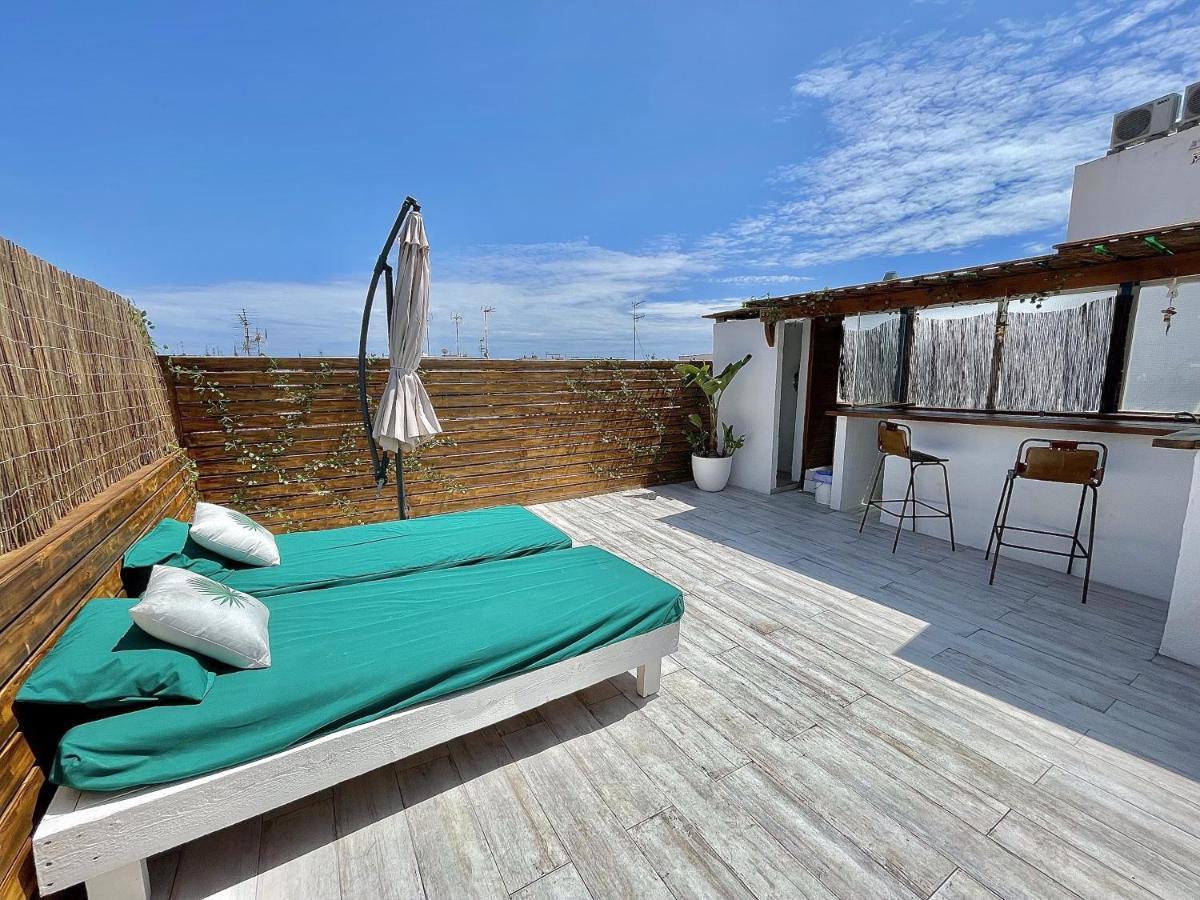 Отель Sitges Eleven Экстерьер фото